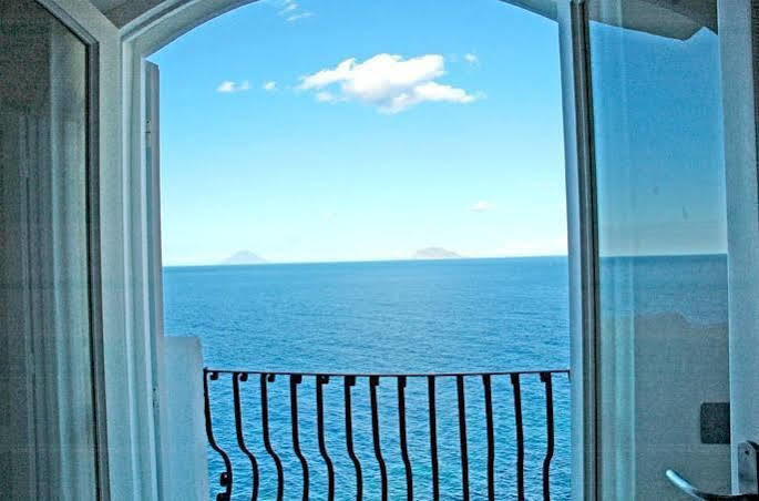 Hotel Punta Scario Malfa  Exterior photo